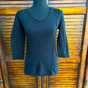 🌻BKE 3/4 Sleeve Crisscross Shoulder V-Neck Black Womens Fitted Top Sz Small🌻
